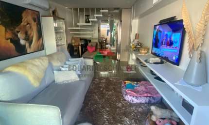 SOBRADO A 4 MINUTOS DE BALNEARIO CAMCORIU  MOBILIADO  SO 530 MIL!!! PRONTINHO PRA MORAR!!