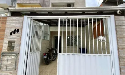 Casa com 2 quartos à venda na Rua Bucareste, 356, Santa Regina, Camboriú