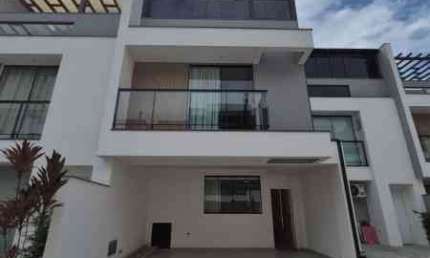 excelente triplex semi mobiliado em camboriu  oportunidade! 900 mil!