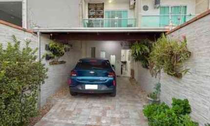 Casa com 2 quartos à venda na Rua Lauro Muller, 210, Centro, Camboriú
