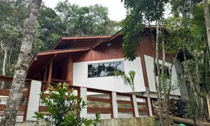 Chácara / sítio com 3 quartos à venda na Rua Osvaldo Minella, 100, Cedro, Camboriú