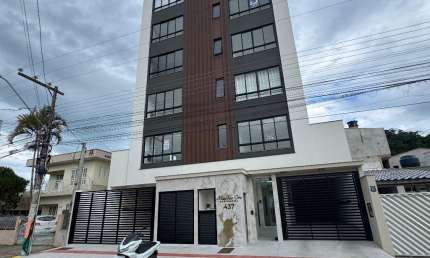 APARTAMENTOS NO BAIRRO TABULEIRO Á POUCOS METROS DE BALNEÁRIO CAMBORIÚ