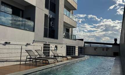 APARTAMENTO NOVO COM MARAVILHOSA ÁREA DE LAZER NO CENTRO DE CAMBORIÚ