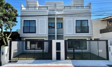 LINDO SOBRADO TRIPLEX NO CENTRO DE BALNEÁRIO CAMBORIÚ