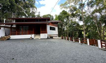 Sitio rural no área urbana,  com localização privilegiada no bairro Cedros.