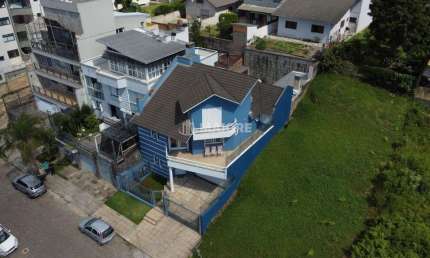 Casa com 3 quartos à venda na Rua Doutor Júlio Rosa Cruz, 936, Sagrada Família, Caxias do Sul por R$ 1.900.000