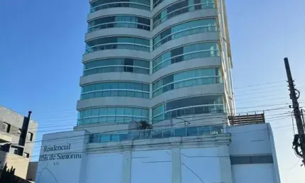 Apartamento com 3 quartos para alugar na Avenida Prefeito Cirino Adolfo Cabral, Centro, Navegantes