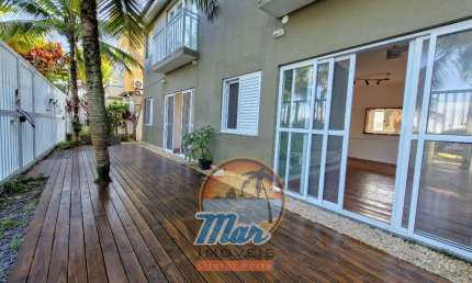 Linda casa em condomínio estilo villagio, com 3 quartos sendo 1 suite, pé na areia no bairro Maitinga em Bertioga.