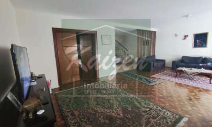 Casa com 4 quartos para alugar na Vila Noca, São Paulo 