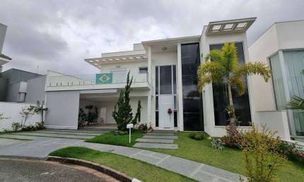 Linda Casa (dos Sonhos) no Condomínio Residencial Parque Esplanada.