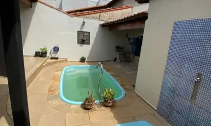 Casa para Venda em Uberlândia, Santa Rosa, 3 dormitórios, 1 suíte, 3 banheiros, 3 vagas