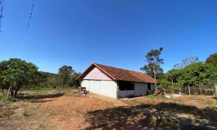 Chácara para Venda em Uberlândia, Chácaras Eldorado, 2 dormitórios, 2 banheiros, 2 vagas