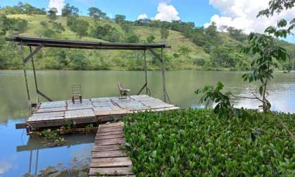 Rancho para Venda em Uberlândia, Capim Branco, 3 dormitórios, 3 suítes, 5 banheiros, 10 vagas