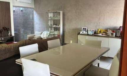 Casa para Venda em Uberlândia, Jardim Botânico, 3 dormitórios, 2 suítes, 4 banheiros, 3 vagas