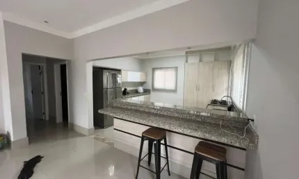 Imóvel Impecável à Venda em Indaiatuba-SP - Jardim Esplanada II: 4 Quartos, 1 Suíte, 1 Sala, 4 Banheiros, 2 Vagas, 214,82m².