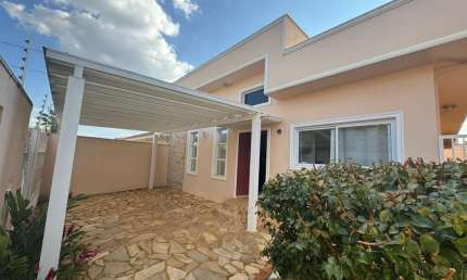 Imperdível oportunidade: Casa à venda ou locação na Vila Suíça, Indaiatuba-SP! 3 quartos, 2 suítes, 1 sala, 3 banheiros, 1 vaga de garagem, 177,74m².