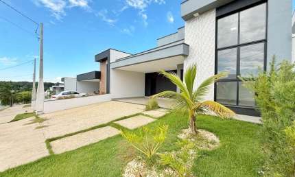 Casa de luxo em condomínio no Jardim Piemonte, Indaiatuba-SP: 3 quartos, 3 suítes, 1 sala, 4 vagas, 188,06m².