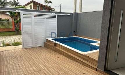 Casa com 3 quartos à venda na Otávio Capelini, 489, Balneário Tupy, Itanhaém por R$ 509.000