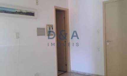 Sala comercial para alugar na Rua Comendador Miguel Calfat, 128, Vila Nova Conceição, São Paulo por R$ 2.600