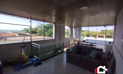 Cobertura bairro Santa Mônica 3 quartos , 110mts, melhor localização