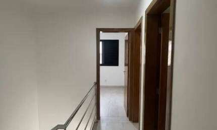 Casa com 3 Quartos e 3 banheiros à Venda, 186 m² por R$ 969.000