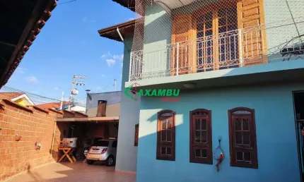Sobrado com 3 dormitórios, churrasqueira e 2 vagas cobertas no melhor lugar da agapeama