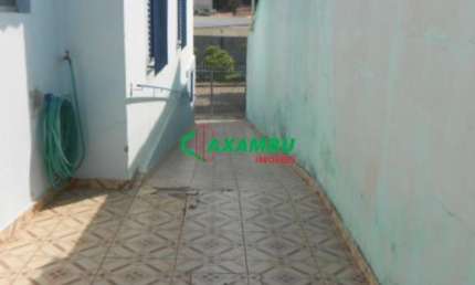 SOBRADO COM 3 DORMITÓRIOS, 3 BANHEIROS, EDÍCULA, QUARTO DE APOIO E 1 VAGA COBERTA