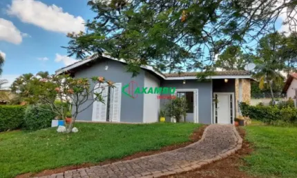 Casa à venda em condomínio exclusivo em Itupeva-SP, bairro Santa Elisa: 3 quartos, 1 suíte, 3 salas, 3 banheiros, 4 vagas de garagem, 205,00 m².