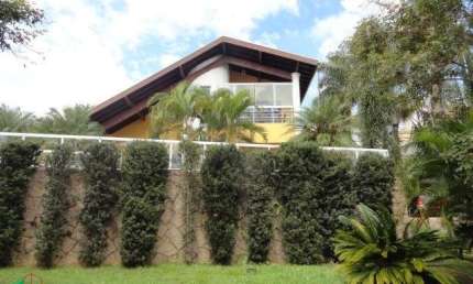 Casa em condomínio alto padrão, com 03 dormitórios, (sendo 03 suites), no Bairro do Caxambu - Jundiaí - SP