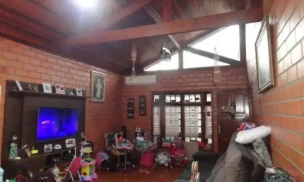 Casa a venda no Jardim Bizarro com AT: 290,00m² e At: 197,00M²