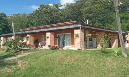 Chácara para venda AT: 2.570,00m² possui 03 casas, Bairro Ivoturucaia - Jundiaí - SP