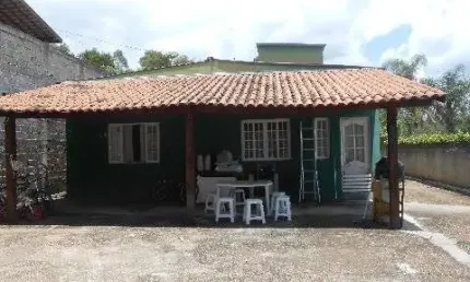 Casa com 02 dorm. AT: 358,00m² e AC: 110,00m² Bairro Colonia - Jundiaí - SP