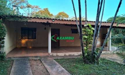 Chácara à venda em Jundiaí-SP, bairro Ivoturucaia: 2 quartos, 1 suíte, 1 sala, 3 banheiros, 3 vagas de garagem. Adquira já!