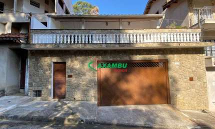 Imperdível: Casa à venda em Jundiaí-SP, bairro Jardim Caçula, 3 quartos, 1 suíte, 2 salas, 3 banheiros, 4 vagas, 261m².