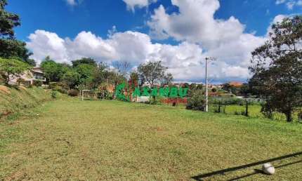 Chácara à venda em Jundiaí-SP, bairro Ivoturucaia: 2 quartos, 1 sala, 1 banheiro, 2 vagas de garagem, 168m² de área.