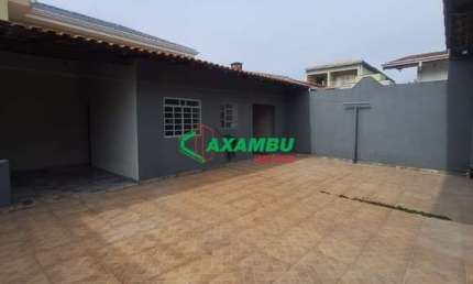Casa para locação em Jundiaí-SP, bairro Caxambu: 3 quartos, 1 suíte, 2 salas, 3 banheiros, 2 vagas, 169m².