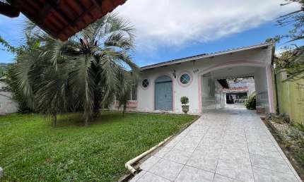 Casa com 4 quartos à venda na Rua Castro Alves, 508, Saguaçu, Joinville