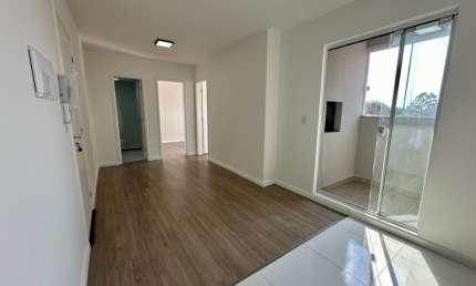 Apartamento ao lado do Supermercado Condor do Costeira