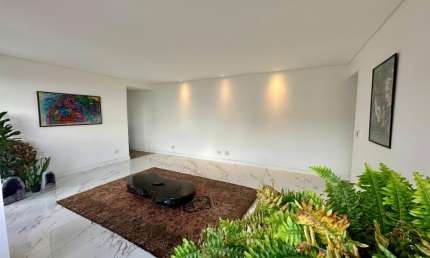Apartamento com 4 quartos para alugar na Avenida Silva Jardim, 2754, Água Verde, Curitiba
