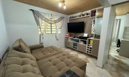 Casa com 3 quartos para alugar na Avenida Brasil, Centro, Araucária, 90 m2 por R$ 3.200