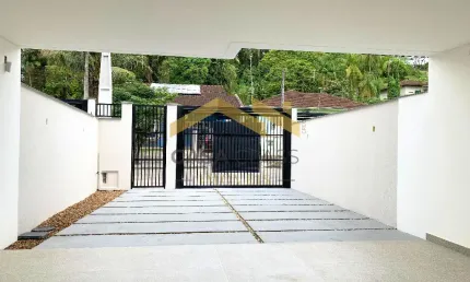 Sobrado geminado com 03 suítes no bairro saguaçu em joinville!