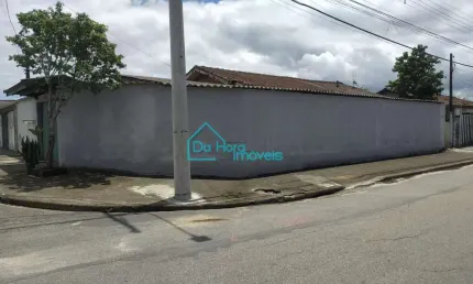 Casa com 3 quartos à venda no Balneário Barigui, Mongaguá  por R$ 160.000