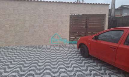 Casa com 2 quartos à venda no Jussara, Mongaguá  por R$ 278.000
