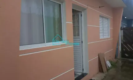 Casa com 2 quartos à venda no Balneário Itaguaí, Mongaguá  por R$ 120.000