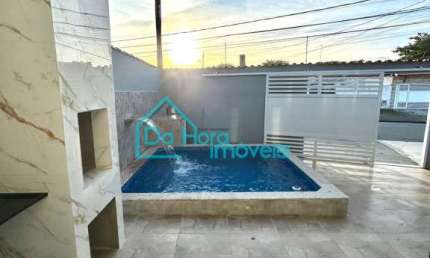 Casa com 3 quartos à venda no Parque Balneário Comodoro, Mongaguá  por R$ 500.000