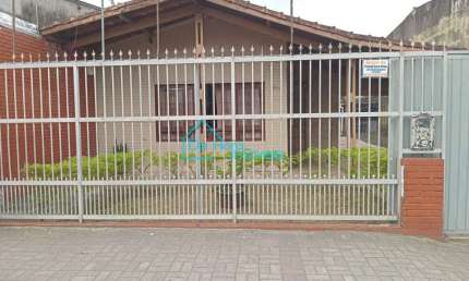 Casa com 2 quartos para alugar no Agenor de Campos, Mongaguá  por R$ 3.500