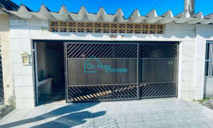 Casa com 3 quartos à venda no Jardim Aguapeu, Mongaguá , 127 m2 por R$ 520.000