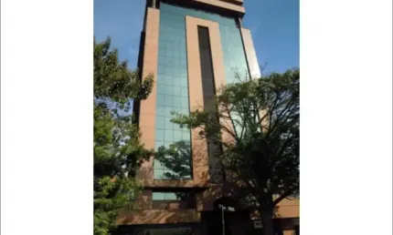 Excelente sala comercial no bairro Auxiliadora em Porto Alegre