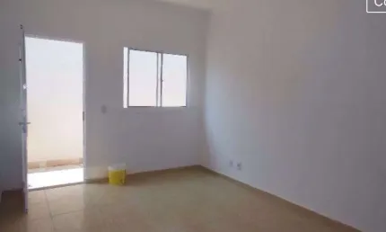 Monte das Oliveiras 3 - Casa à venda com 2 quartos em Vila São Paulo, Mogi das Cruzes/SP