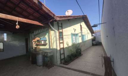 Casa com 3 quartos à venda na Rua Martimiano Rodrigues da Silva, 5, Vila Brasileira, Mogi das Cruzes, 109 m2 por R$ 550.000
